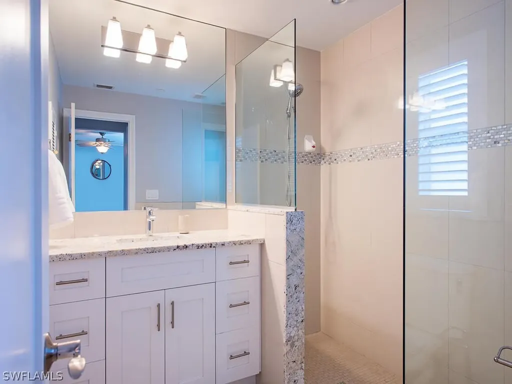 3165 Lakeview Drive Naples FL 34112