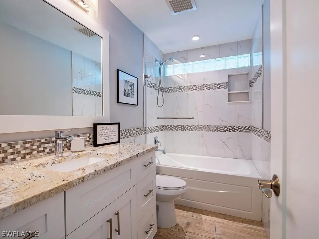 3165 Lakeview Drive Naples FL 34112