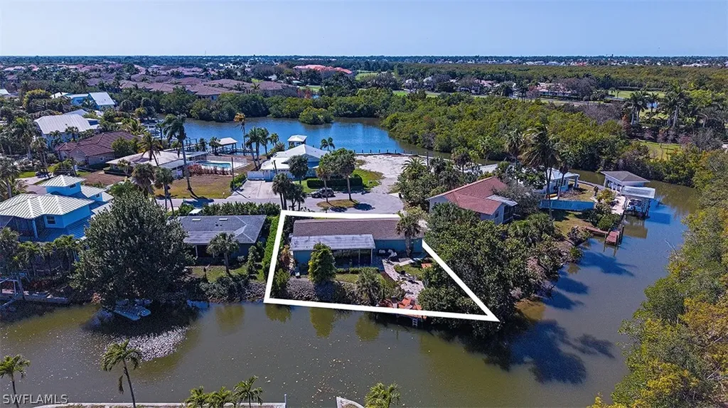 3165 Lakeview Drive Naples FL 34112