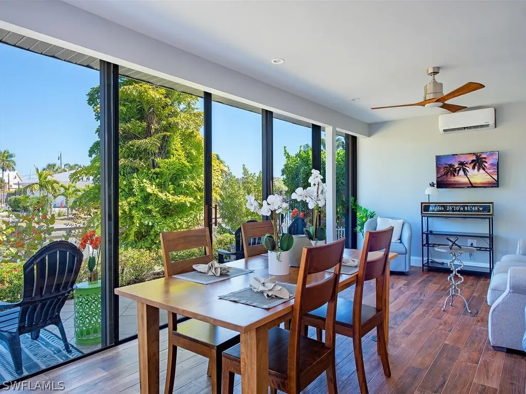 3165 Lakeview Drive Naples FL 34112