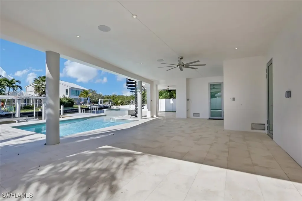 1798 Holiday Lane Naples FL 34104