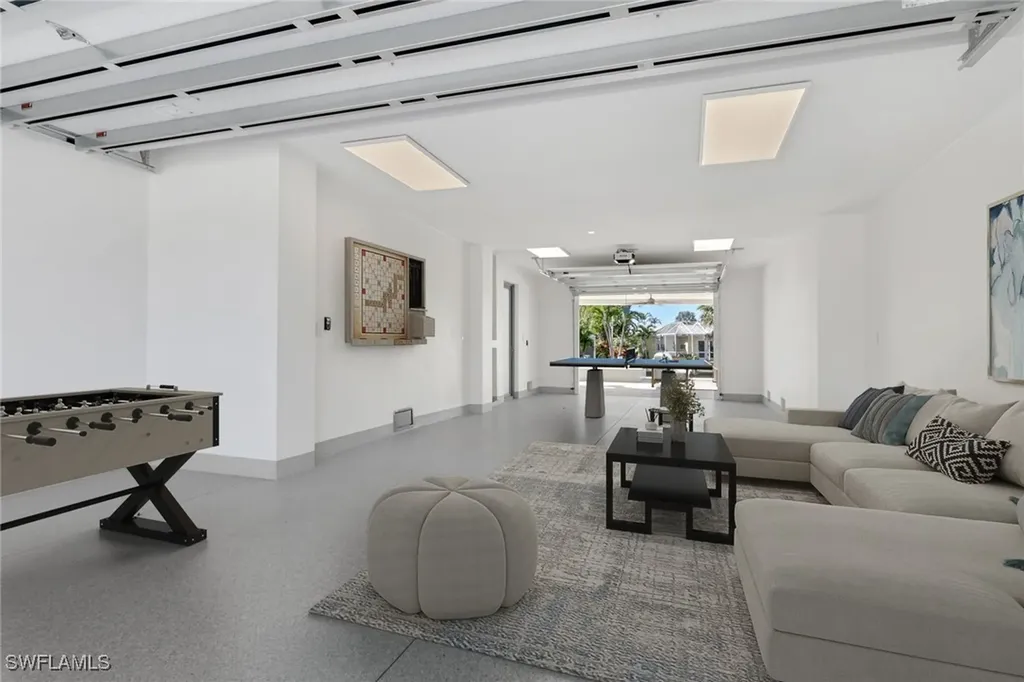 1798 Holiday Lane Naples FL 34104
