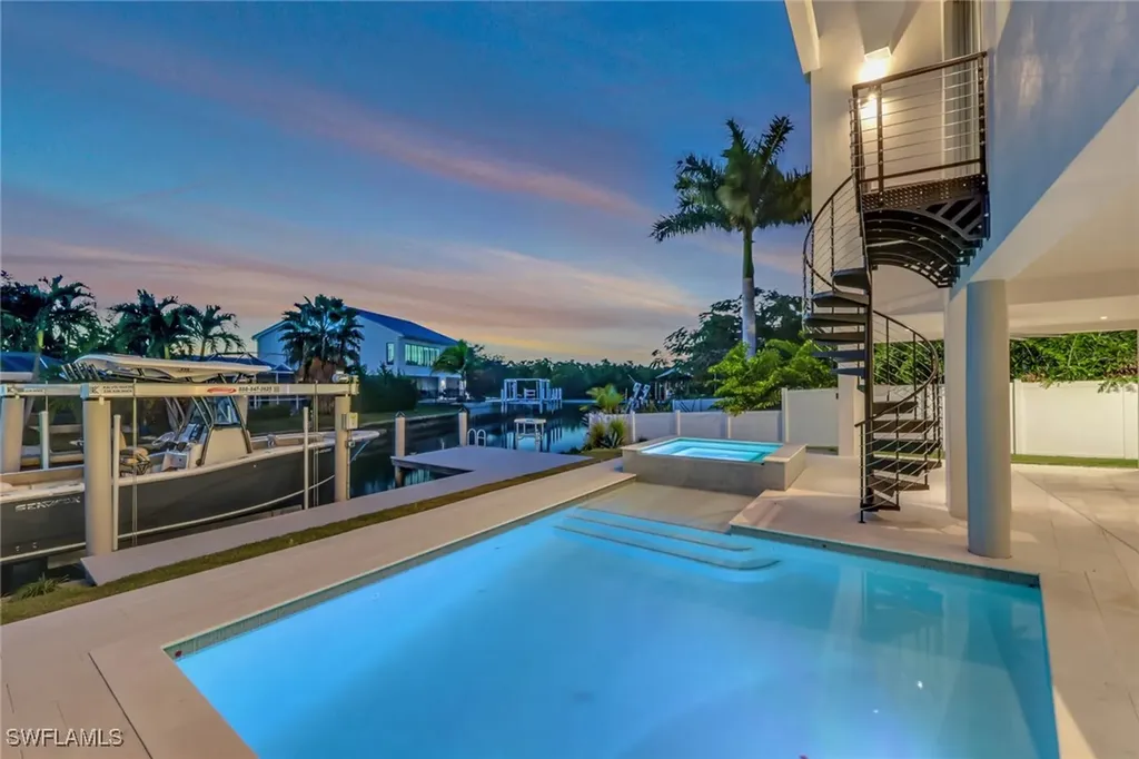 1798 Holiday Lane Naples FL 34104