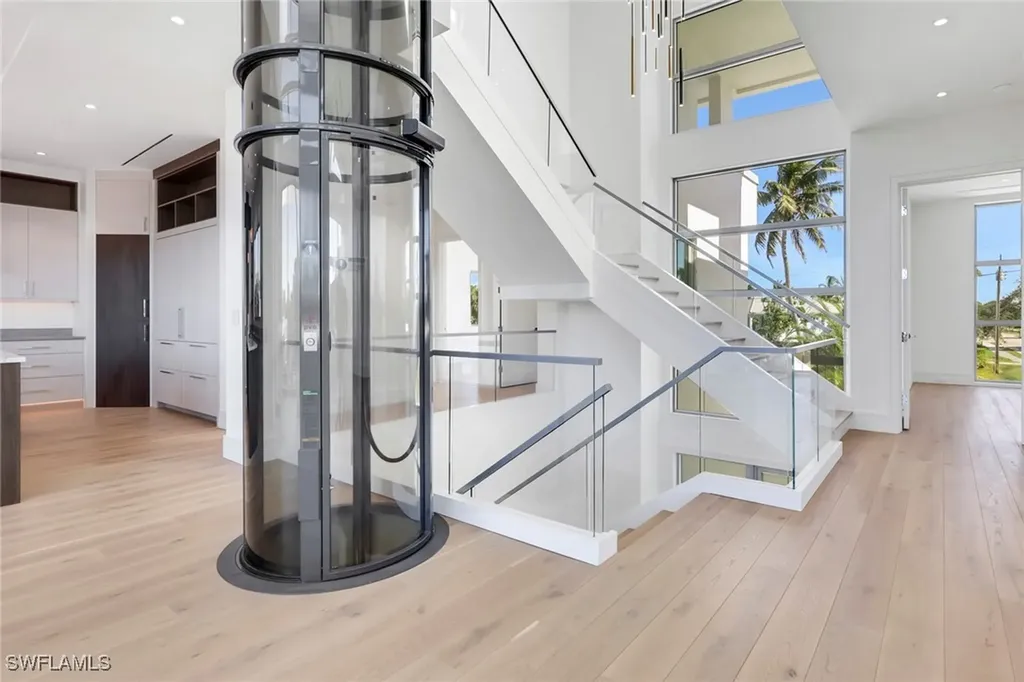 1798 Holiday Lane Naples FL 34104