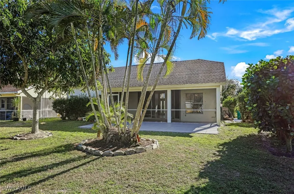 658 Lambton Lane Naples FL 34104