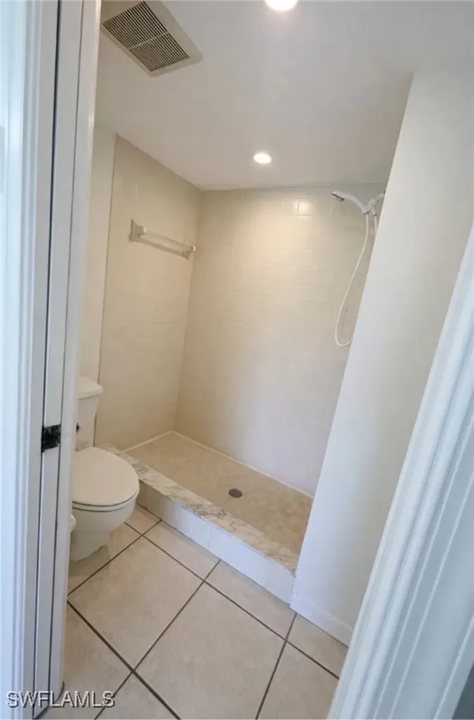 1228 Commonwealth Circle Naples FL 34116