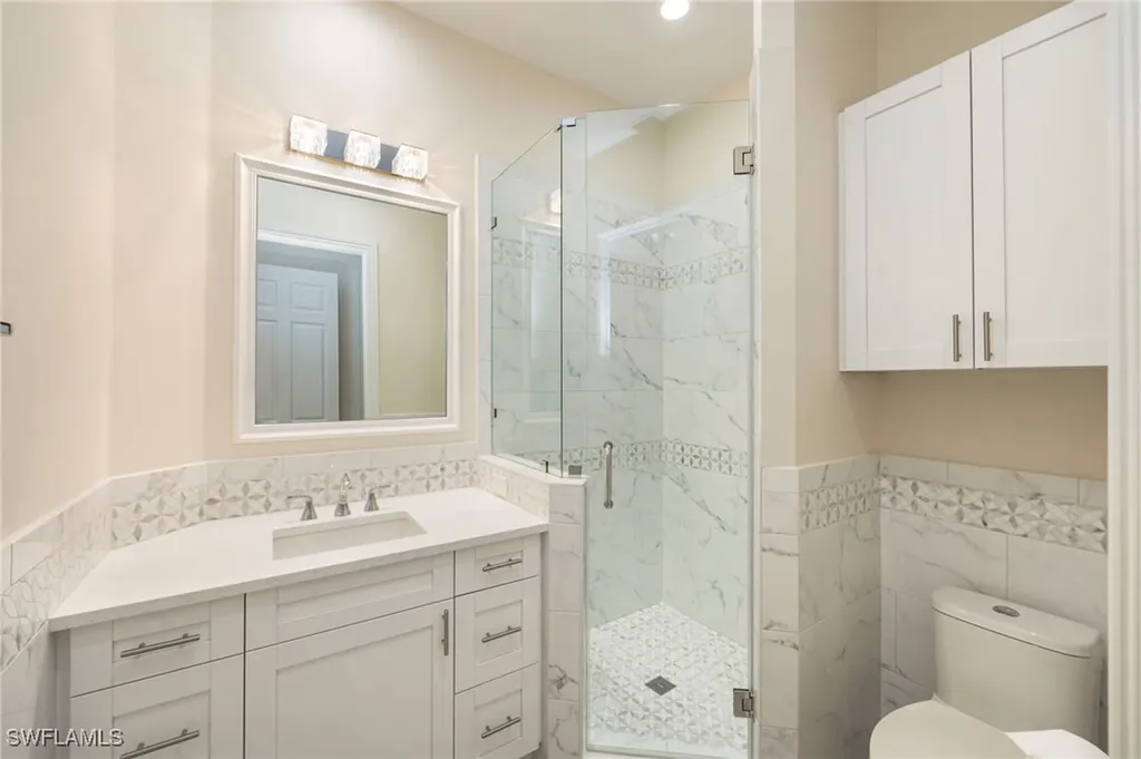 5025 Maxwell Circle Naples FL 34105