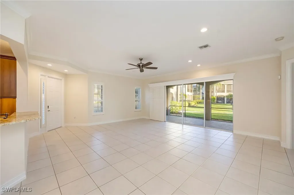 5025 Maxwell Circle Naples FL 34105
