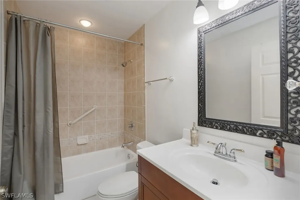 583 Serendipity Drive Naples FL 34108