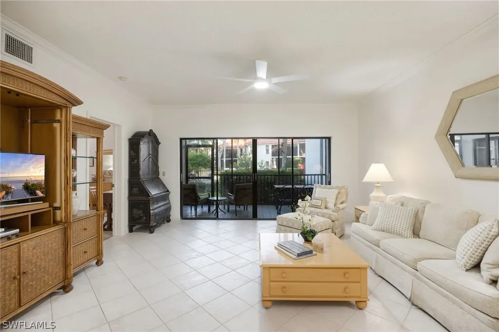 583 Serendipity Drive Naples FL 34108
