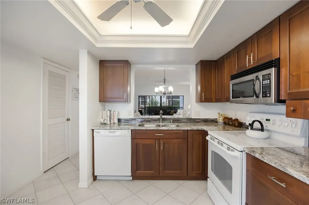 583 Serendipity Drive Naples FL 34108