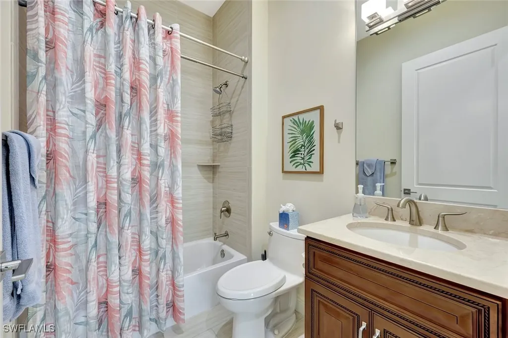 608 El Camino Real Naples FL 34119