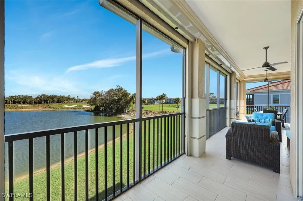608 El Camino Real Naples FL 34119