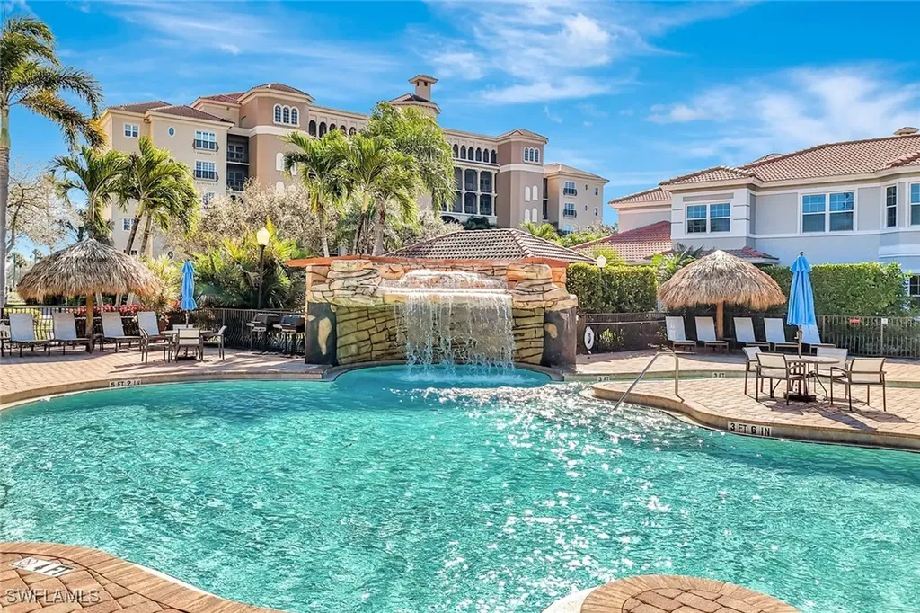 608 El Camino Real Naples FL 34119