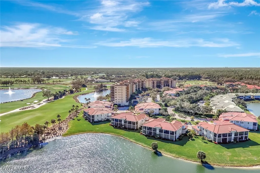 608 El Camino Real Naples FL 34119