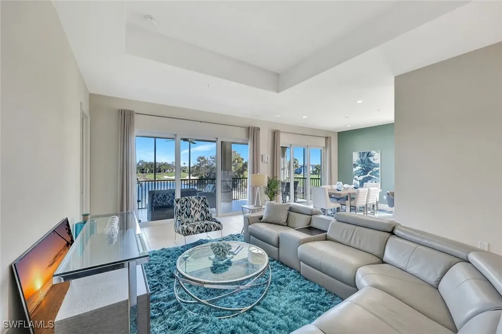 608 El Camino Real Naples FL 34119