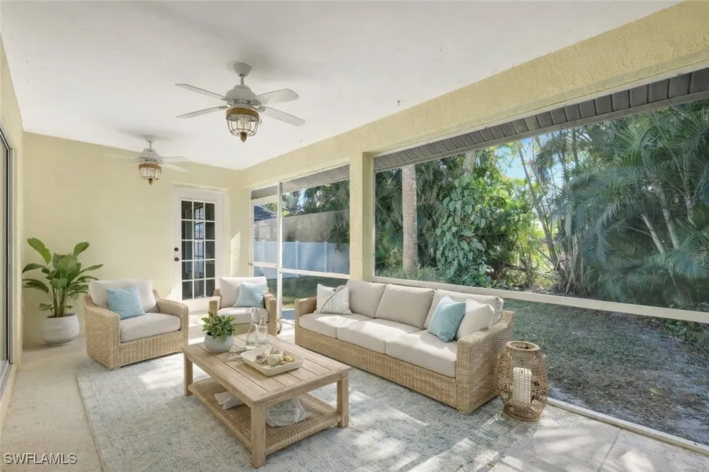 812 102nd Avenue N Naples FL 34108