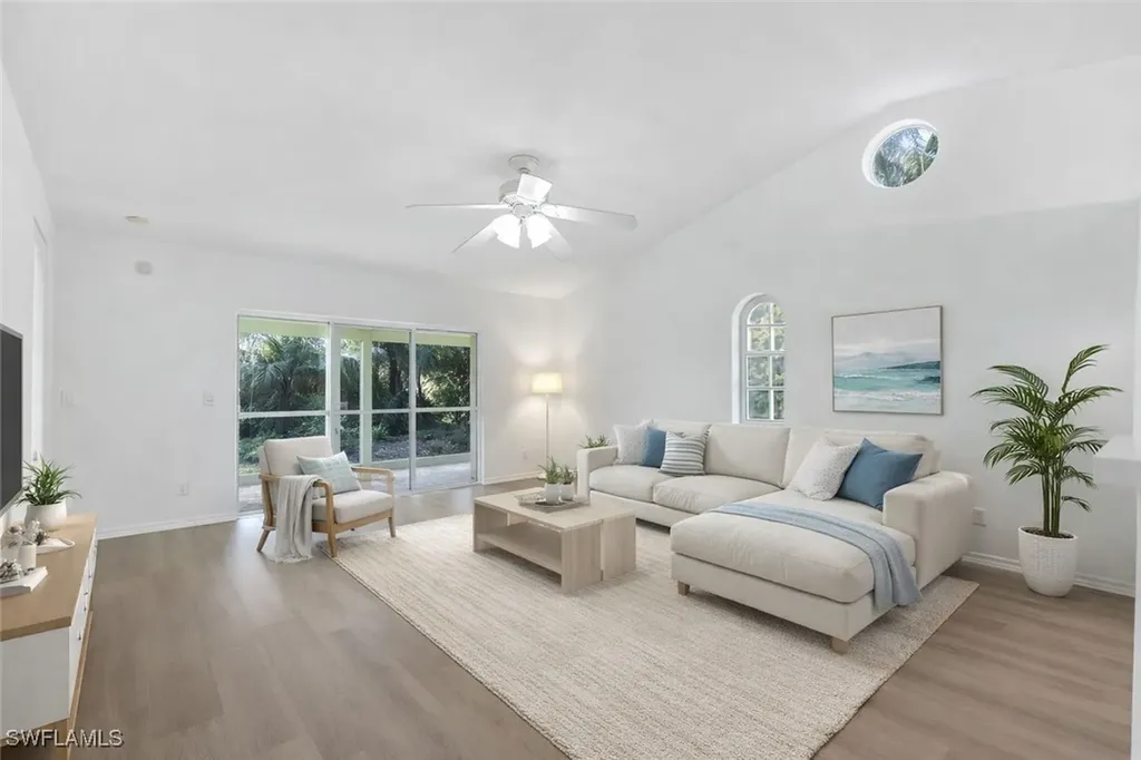 812 102nd Avenue N Naples FL 34108