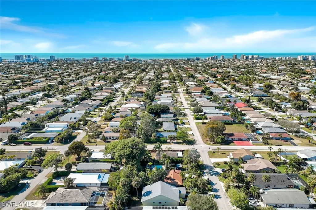 812 102nd Avenue N Naples FL 34108