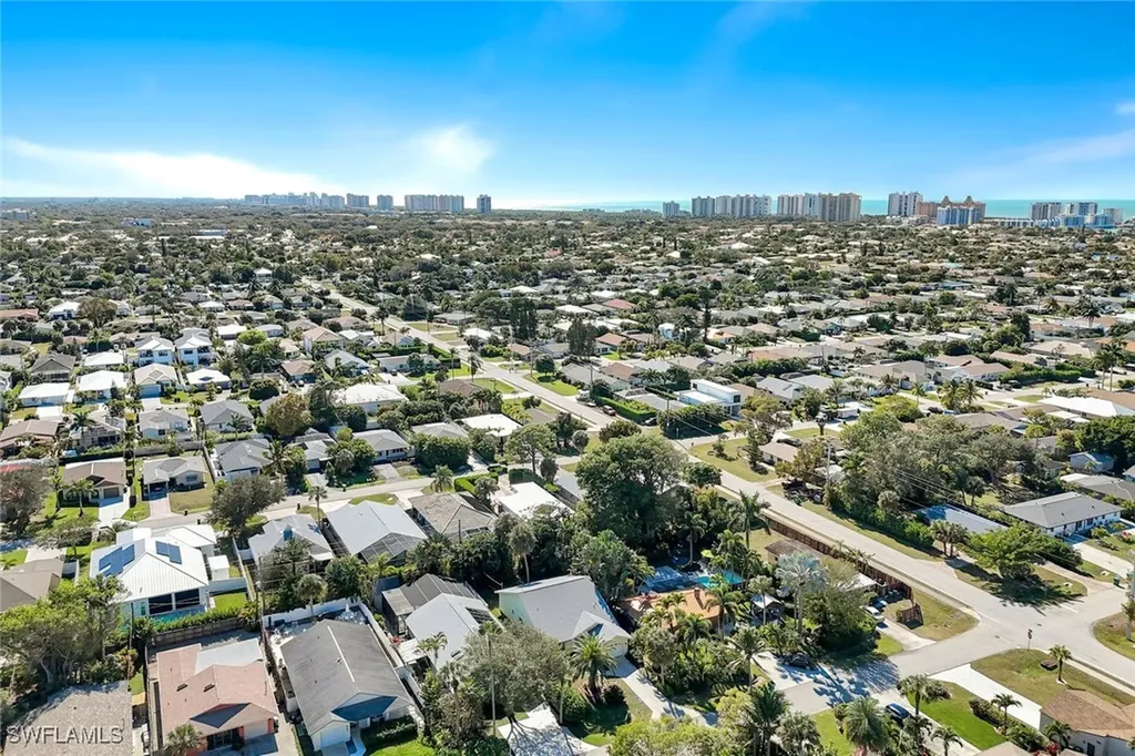 812 102nd Avenue N Naples FL 34108
