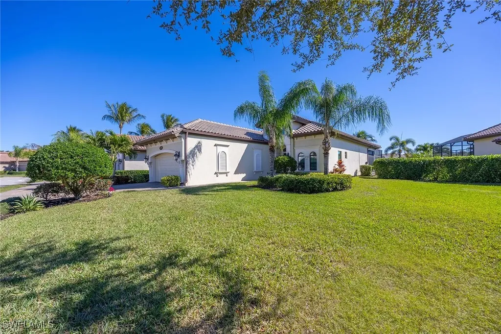 6550 Roma Way Naples FL 34113