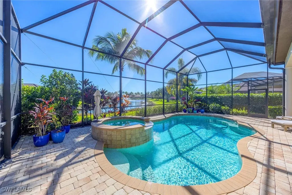 6550 Roma Way Naples FL 34113
