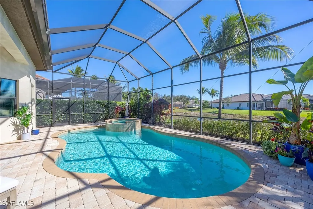 6550 Roma Way Naples FL 34113