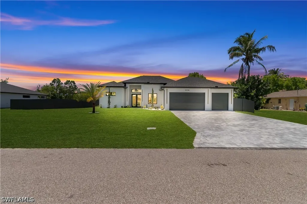 1114 SW 8th Place Cape Coral FL 33991