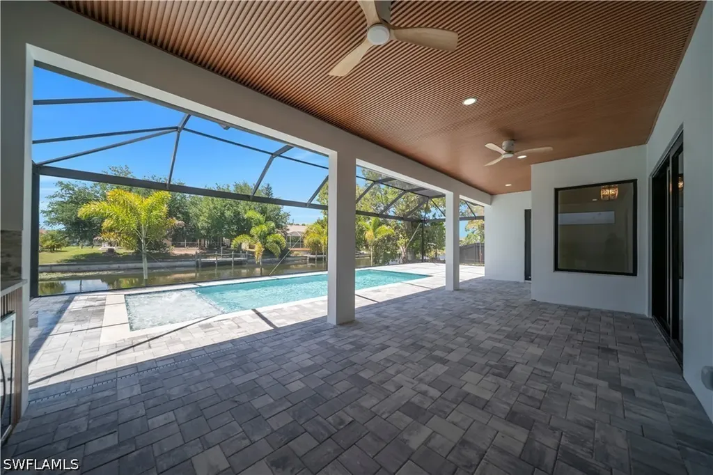 1114 SW 8th Place Cape Coral FL 33991