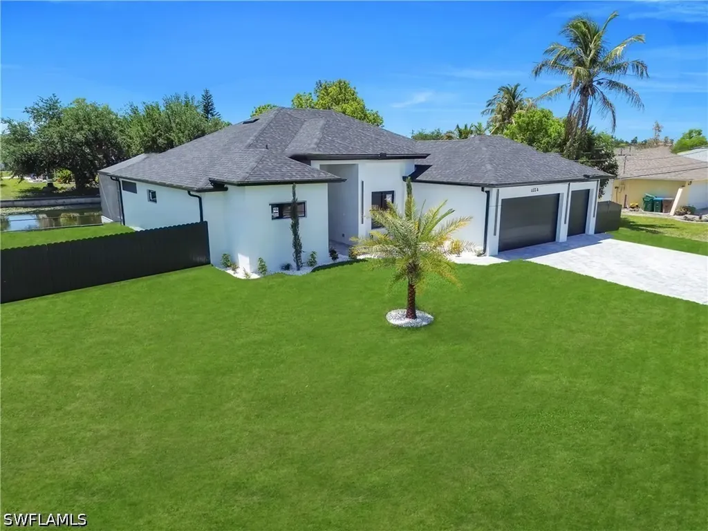 1114 SW 8th Place Cape Coral FL 33991