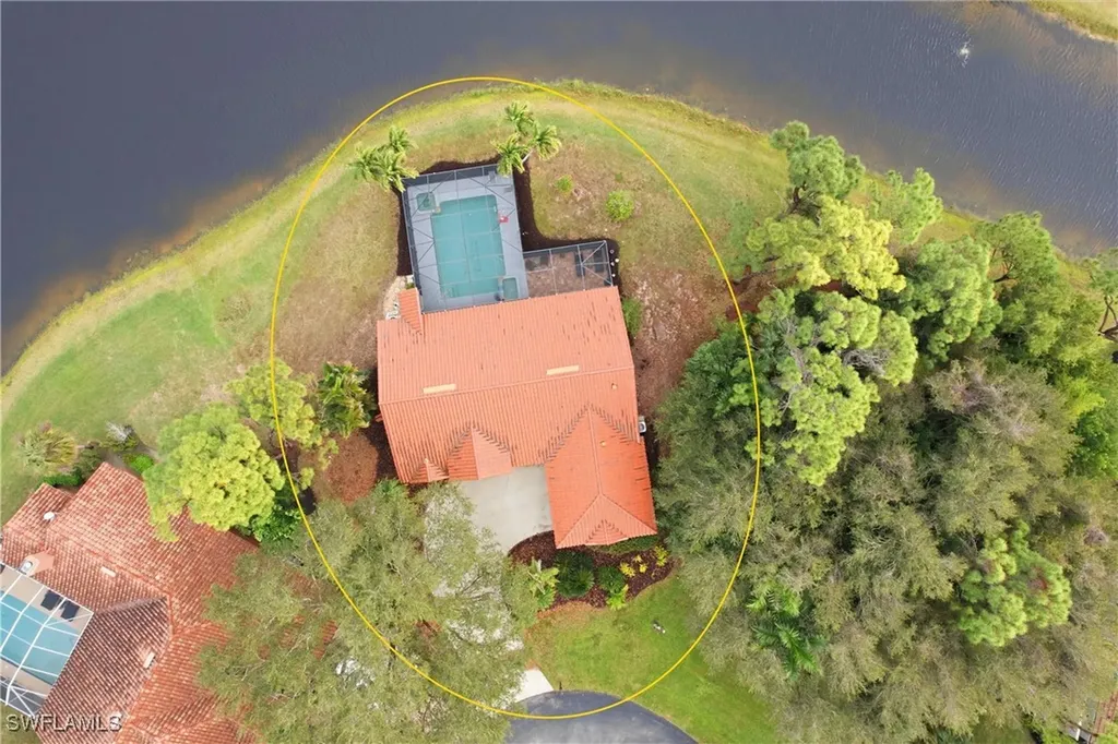28820 Trenton Court Bonita Springs FL 34134