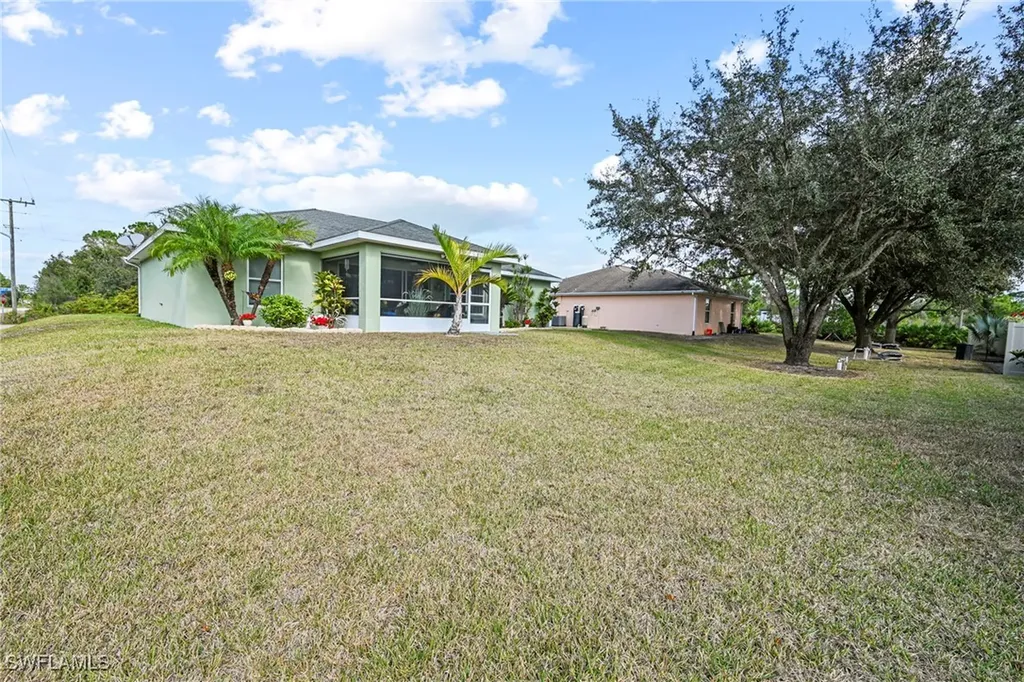 2719 39th Street W Lehigh Acres FL 33971