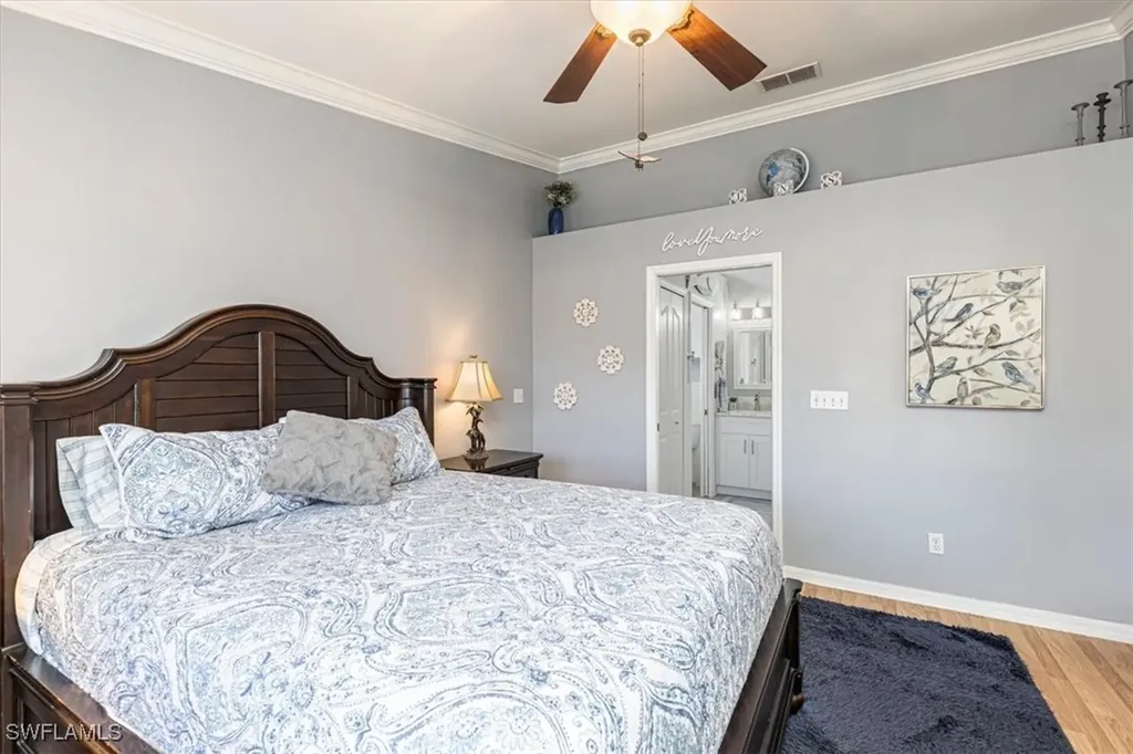 5474 Whitten Drive Naples FL 34104