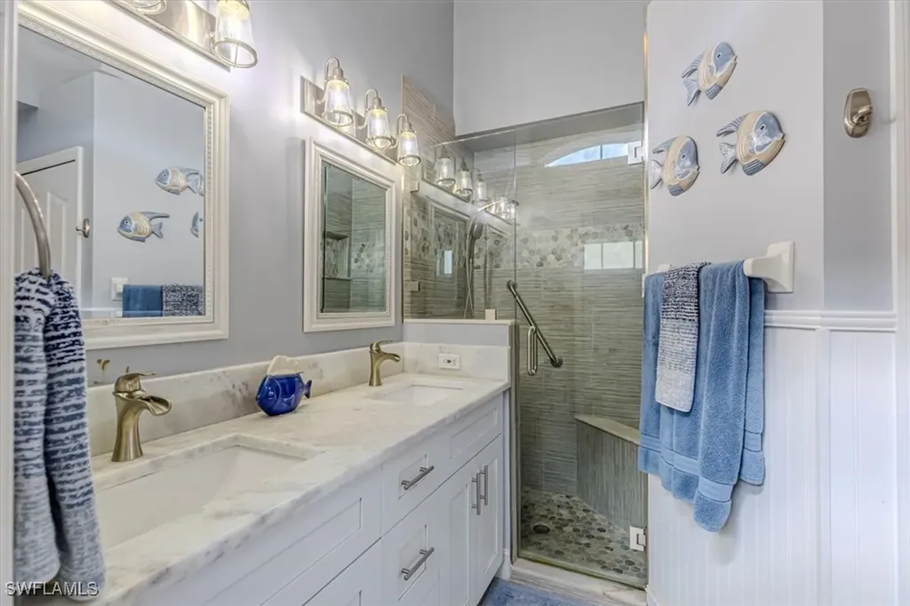 5474 Whitten Drive Naples FL 34104