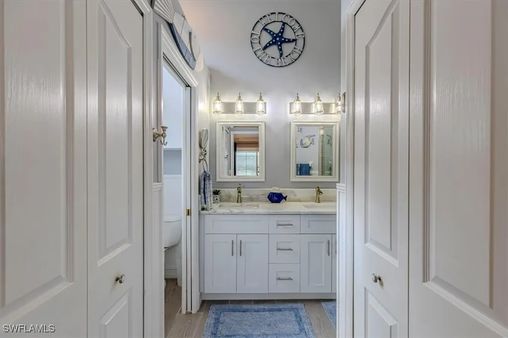 5474 Whitten Drive Naples FL 34104