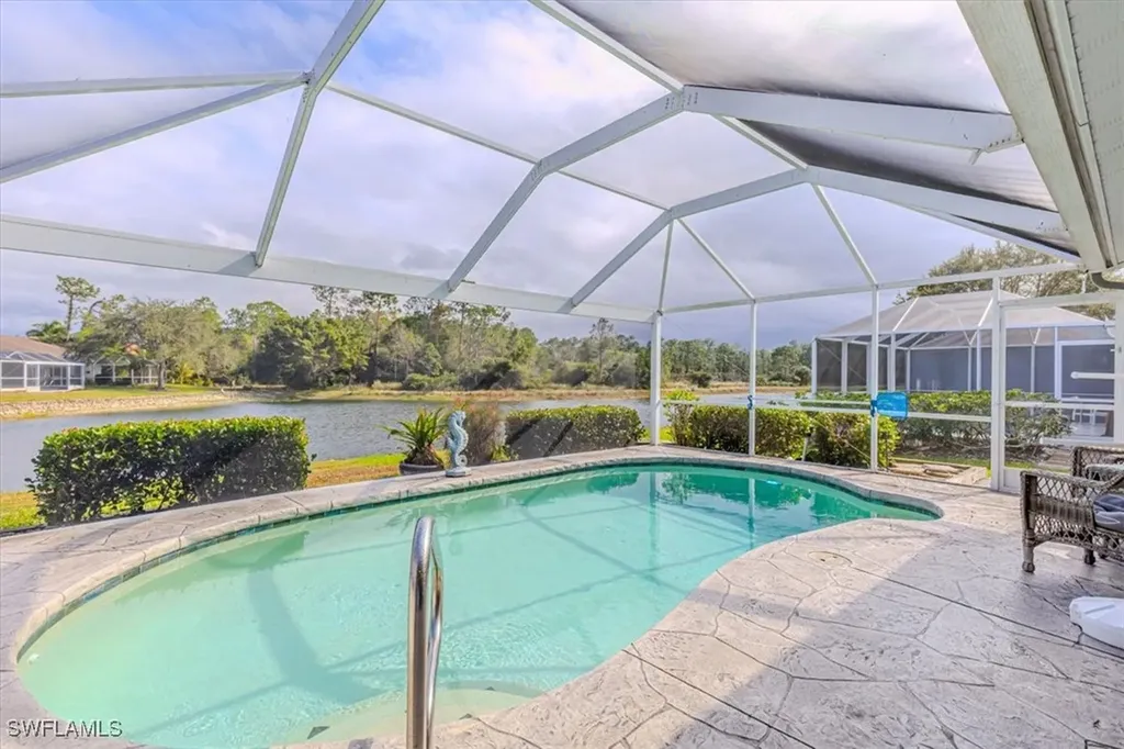 5474 Whitten Drive Naples FL 34104