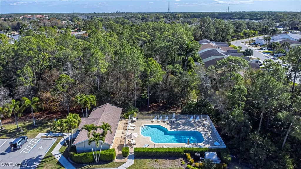 5474 Whitten Drive Naples FL 34104