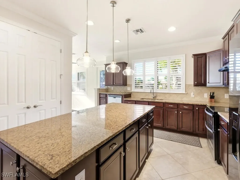 10960 Glenhurst Street Fort Myers FL 33913