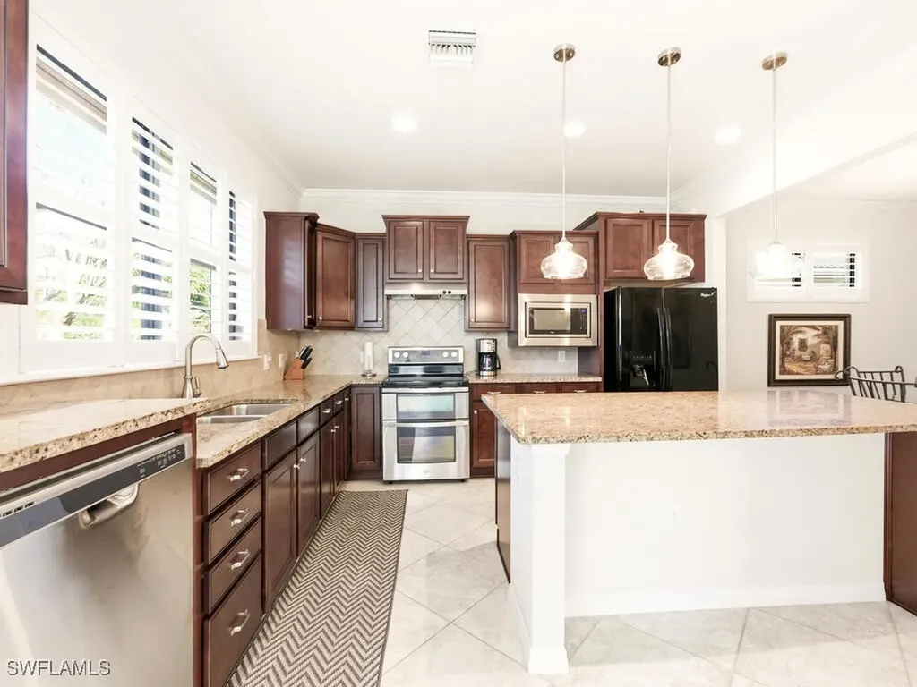 10960 Glenhurst Street Fort Myers FL 33913