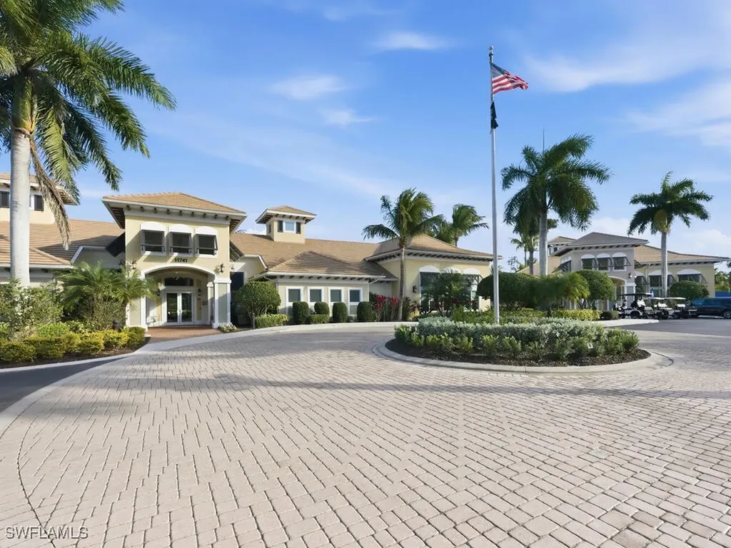 10960 Glenhurst Street Fort Myers FL 33913