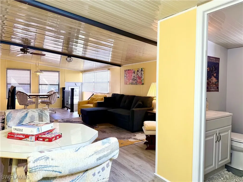 16 Bass Lane Naples FL 34114