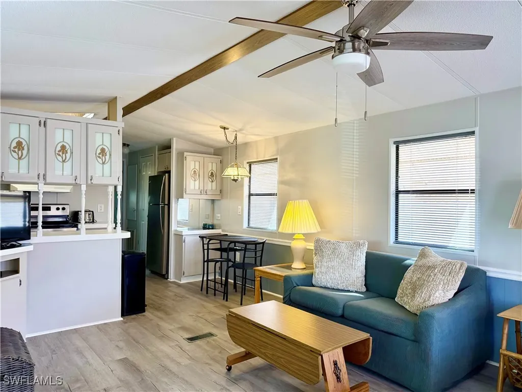 16 Bass Lane Naples FL 34114