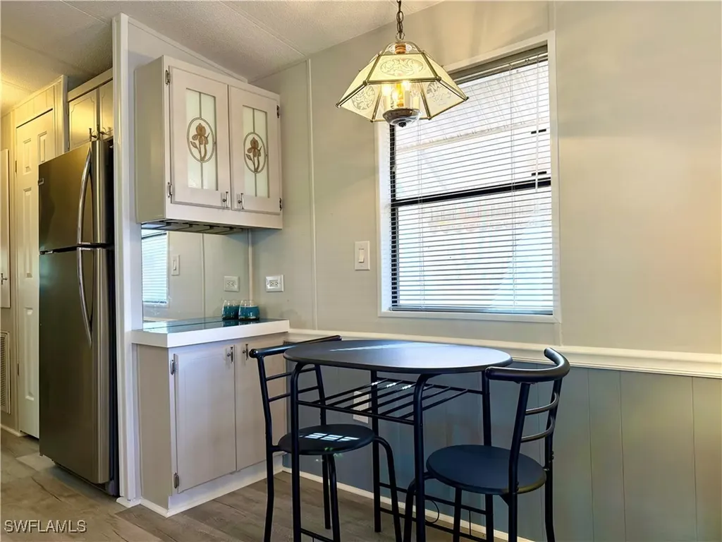 16 Bass Lane Naples FL 34114