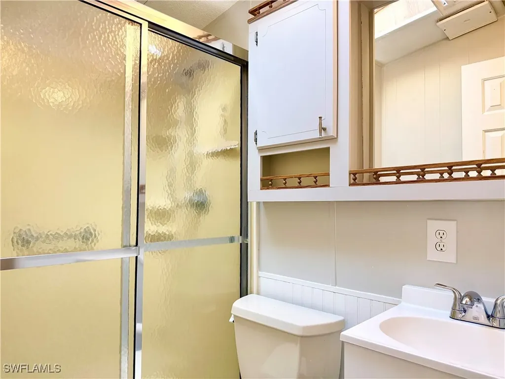 16 Bass Lane Naples FL 34114