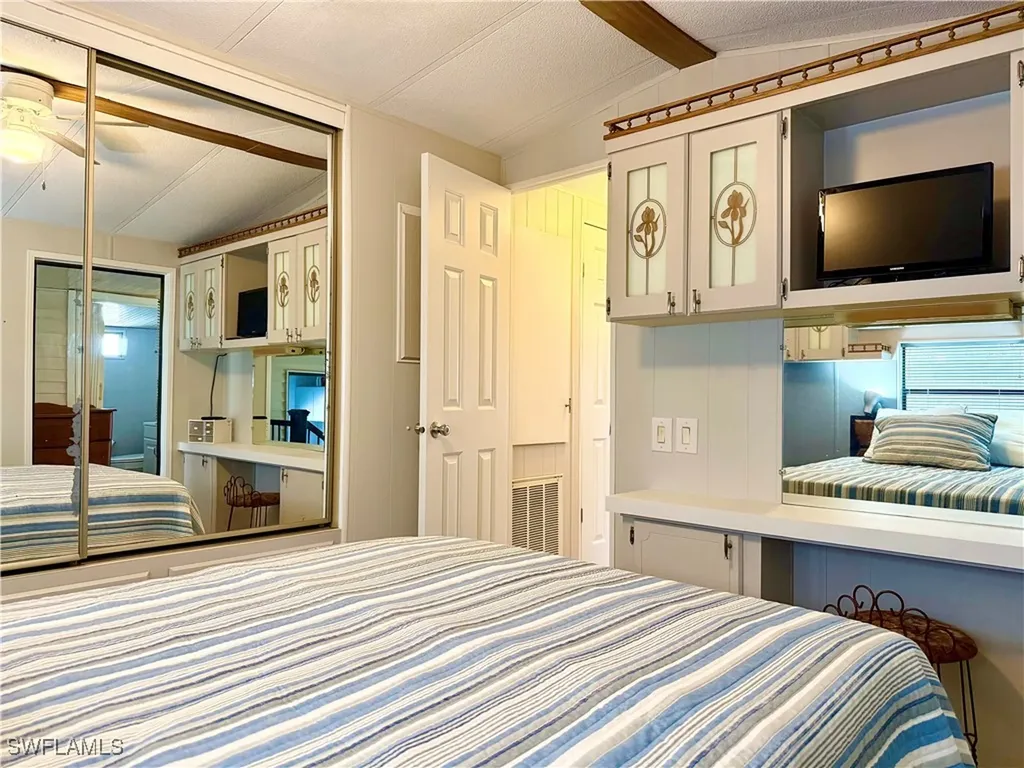 16 Bass Lane Naples FL 34114