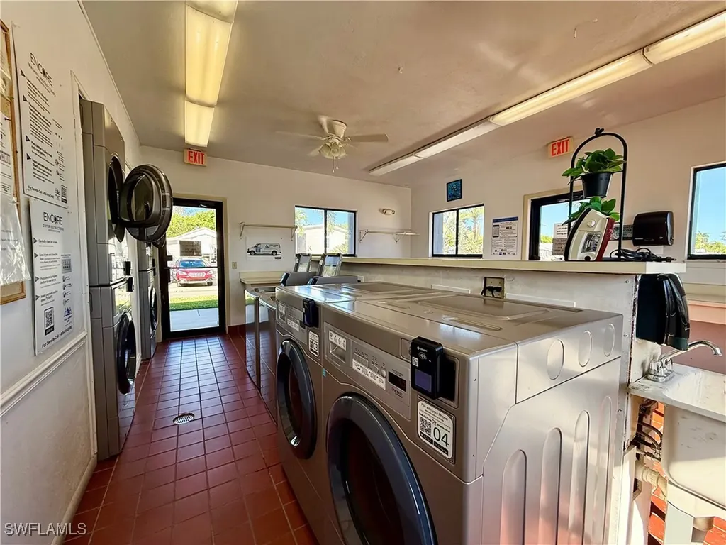 16 Bass Lane Naples FL 34114