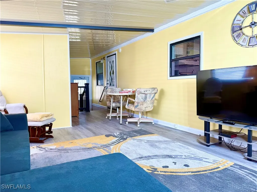 16 Bass Lane Naples FL 34114