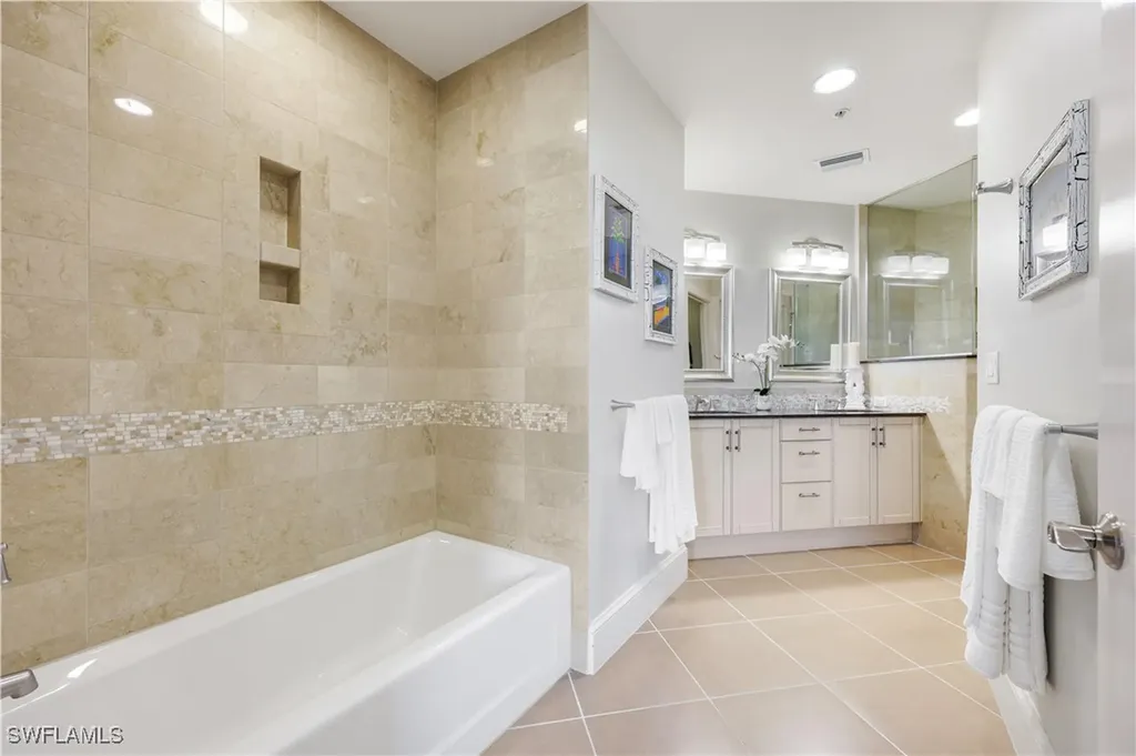 9123 Strada Place Naples FL 34108