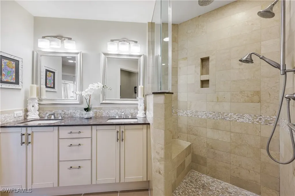 9123 Strada Place Naples FL 34108