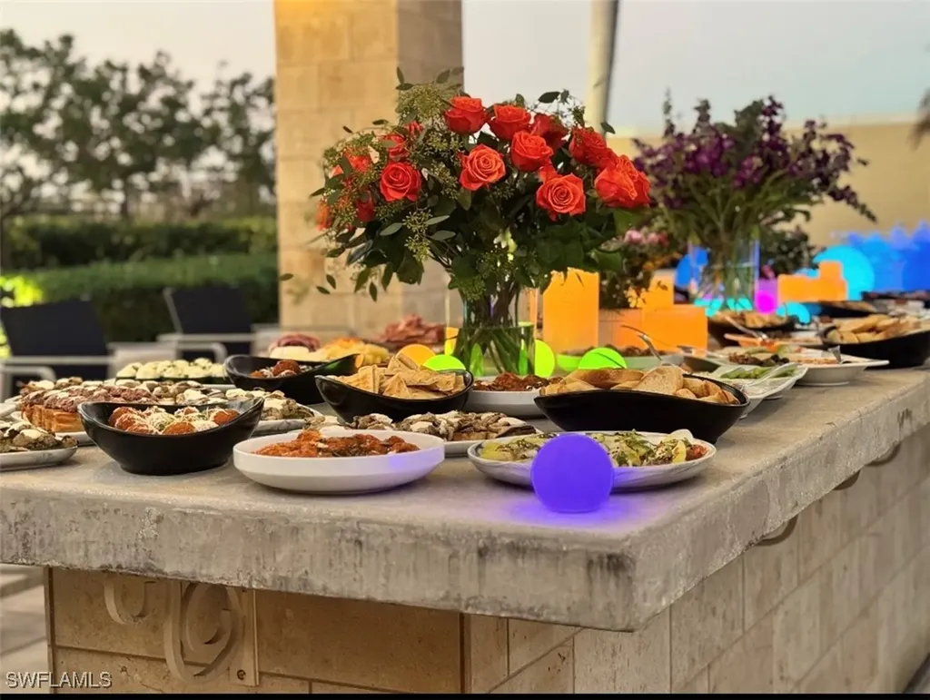 9123 Strada Place Naples FL 34108